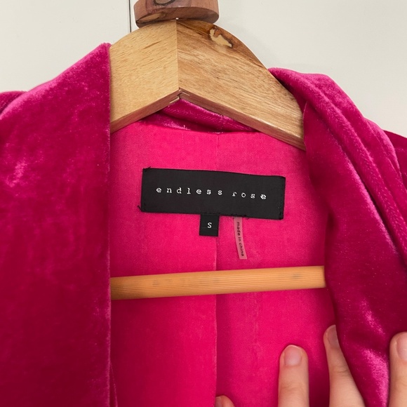 Endless Rose Fuchsia Oversized Velvet Blazer Size S (NWOT) - Picture 5 of 16